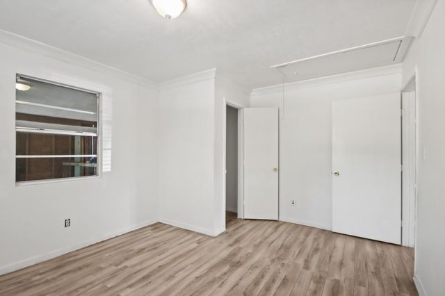 180 Butler Drive, Cleveland, TX 77328