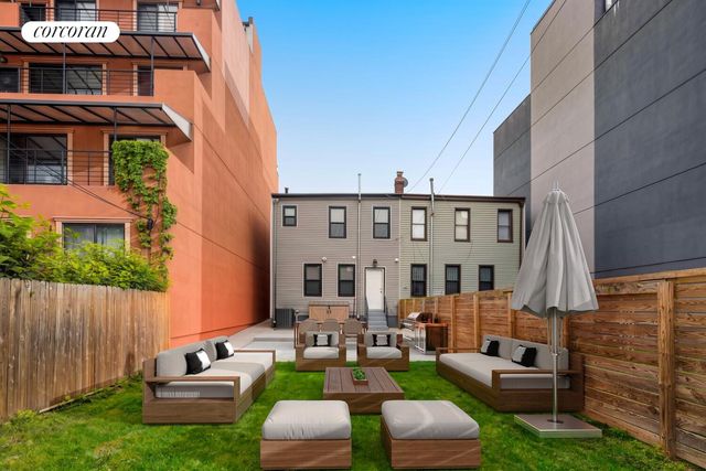 889 HERKIMER Street, New York City, NY 11233