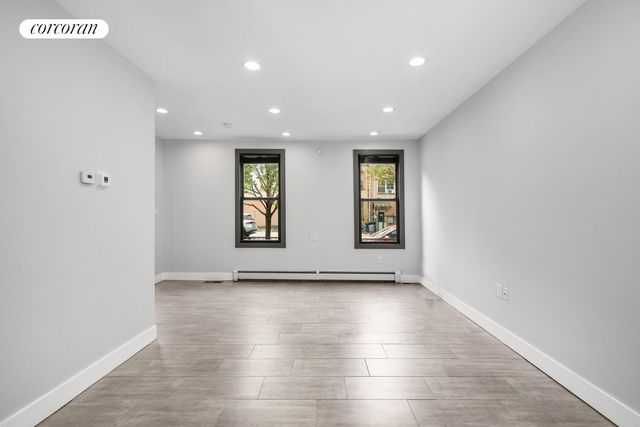 889 HERKIMER Street, New York City, NY 11233