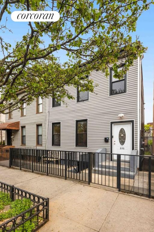 889 HERKIMER Street, New York City, NY 11233