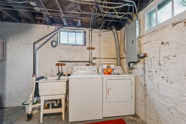 835 18th Street SE, Cedar Rapids, IA 52403