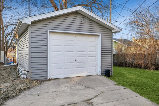 835 18th Street SE, Cedar Rapids, IA 52403