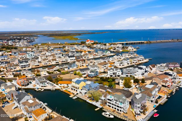 11 Anne Lane, Beach Haven West, NJ 08050
