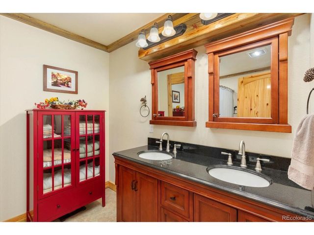 937 Pitchfork Rd, Hartsel, CO 80449