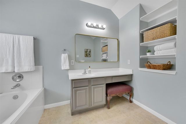 1056 Cabot Cove, Dickinson, TX 77539