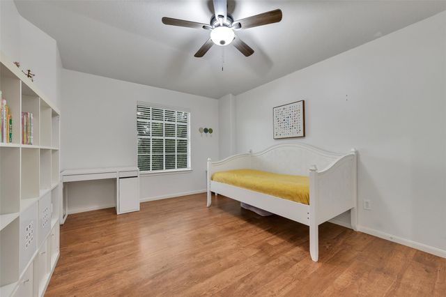 1056 Cabot Cove, Dickinson, TX 77539