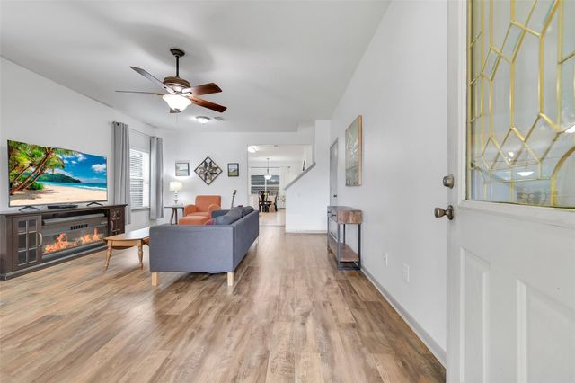 1056 Cabot Cove, Dickinson, TX 77539