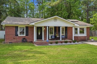 403 Forest Circle, Summerville, SC 29483