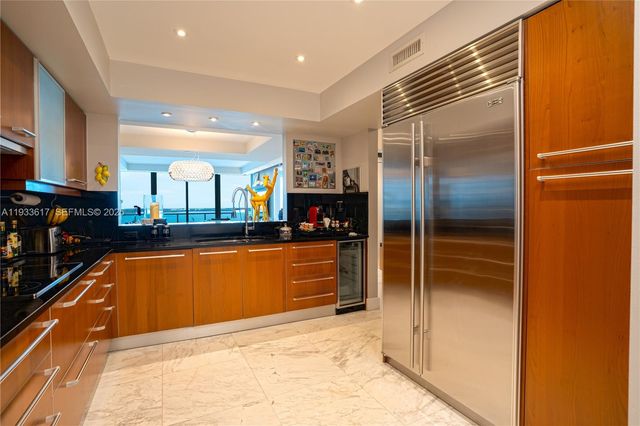 1331 Brickell Bay Dr 1609, Miami, FL 33131