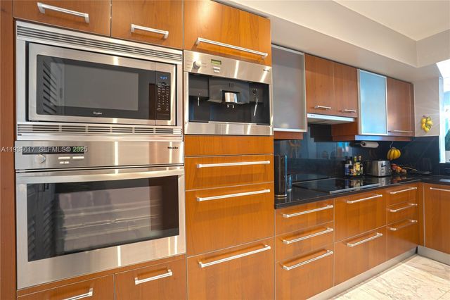 1331 Brickell Bay Dr 1609, Miami, FL 33131