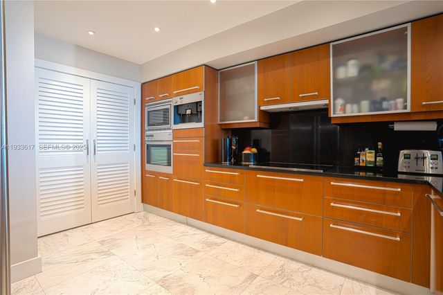 1331 Brickell Bay Dr 1609, Miami, FL 33131