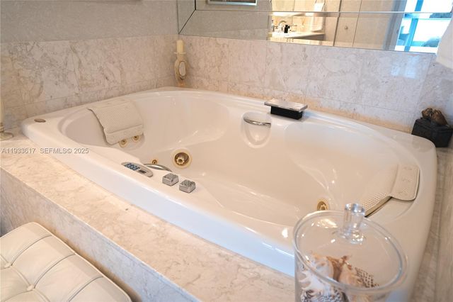 1331 Brickell Bay Dr 1609, Miami, FL 33131