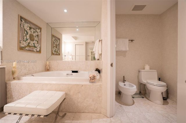 1331 Brickell Bay Dr 1609, Miami, FL 33131