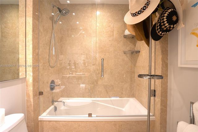 1331 Brickell Bay Dr 1609, Miami, FL 33131