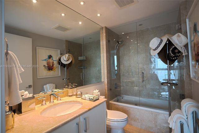 1331 Brickell Bay Dr 1609, Miami, FL 33131