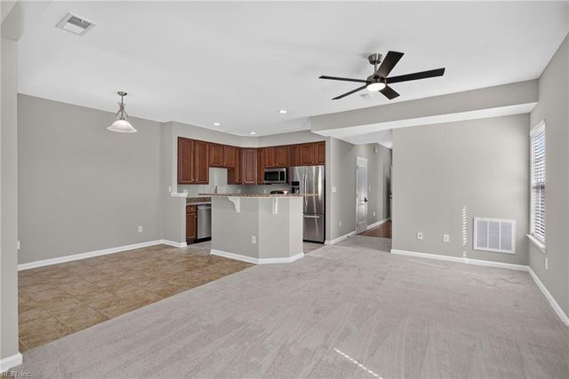 501 Alexia LN, Yorktown, VA 23690