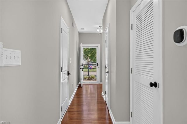 501 Alexia LN, Yorktown, VA 23690