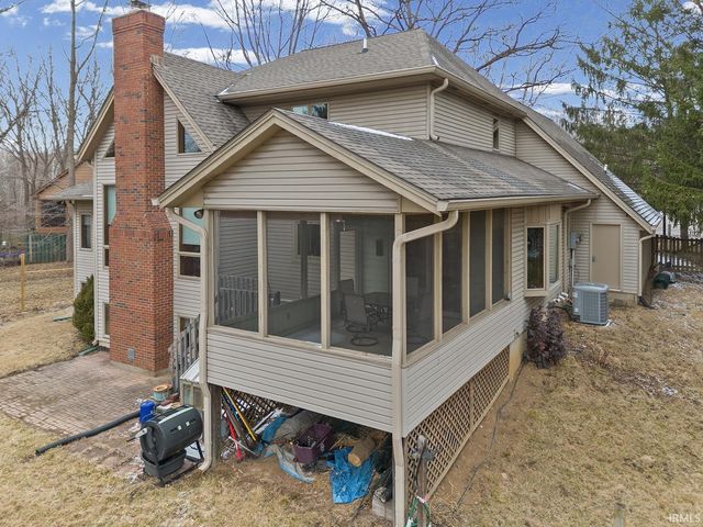 1238 Old Mill Lane, Lafayette, IN 47905