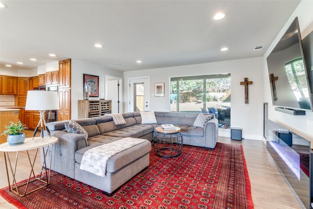 184 Classen Drive, Dallas, TX 75218