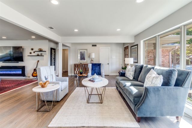 184 Classen Drive, Dallas, TX 75218