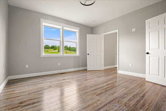 43 Cedar Ridge Drive, London, KY 40744