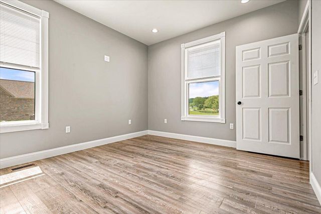 43 Cedar Ridge Drive, London, KY 40744
