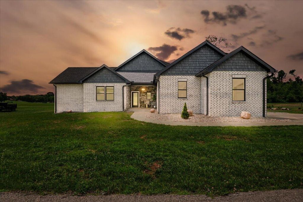 43 Cedar Ridge Drive, London, KY 40744