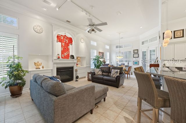 127 Robert E Lee Ln, Bluffton, SC 29909
