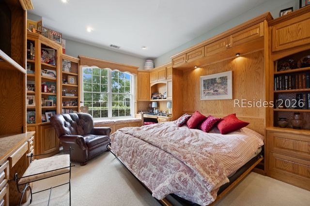 127 Robert E Lee Ln, Bluffton, SC 29909