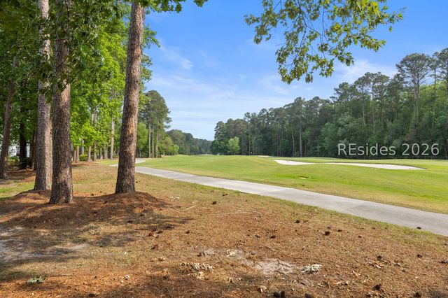 127 Robert E Lee Ln, Bluffton, SC 29909