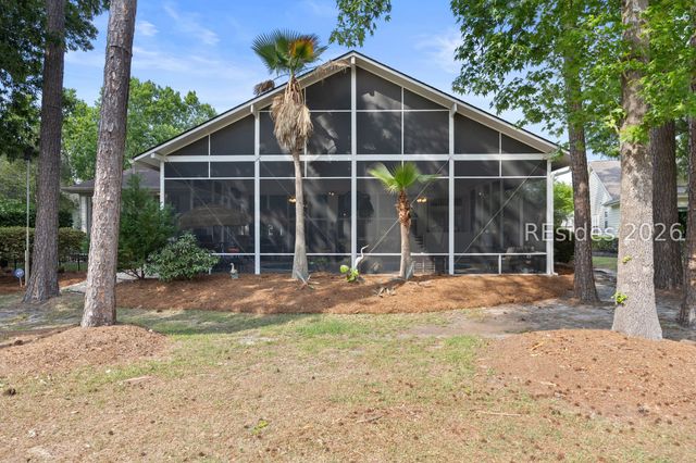 127 Robert E Lee Ln, Bluffton, SC 29909