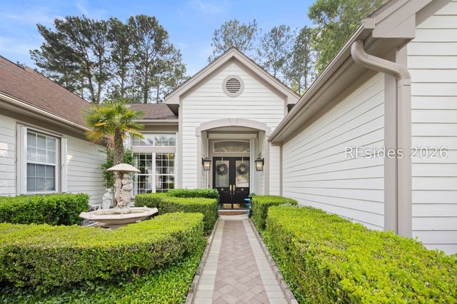 127 Robert E Lee Ln, Bluffton, SC 29909