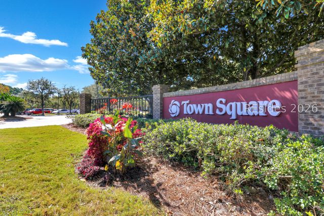 127 Robert E Lee Ln, Bluffton, SC 29909