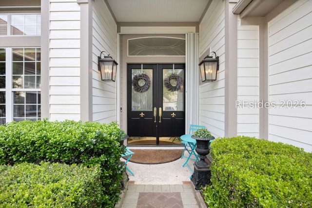 127 Robert E Lee Ln, Bluffton, SC 29909