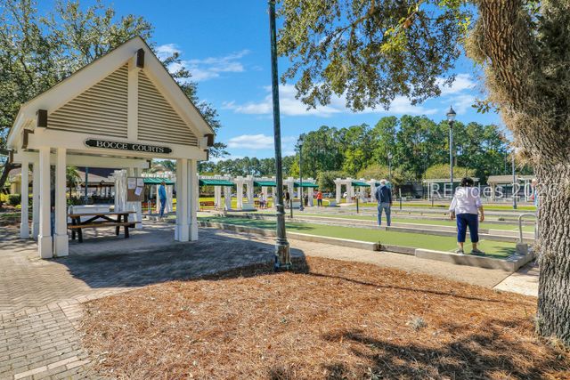 127 Robert E Lee Ln, Bluffton, SC 29909