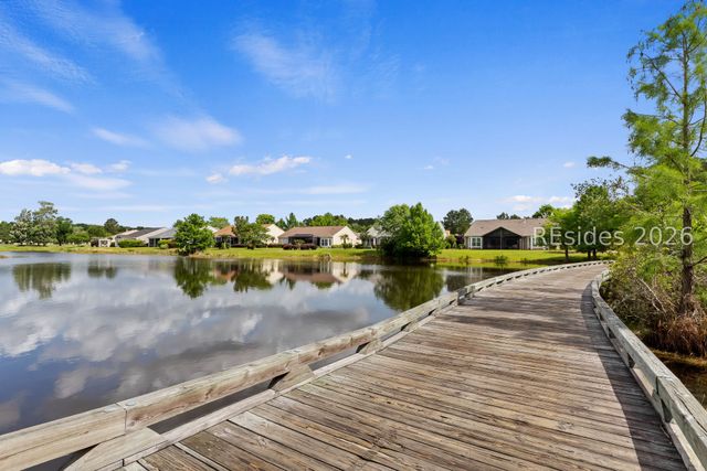 127 Robert E Lee Ln, Bluffton, SC 29909