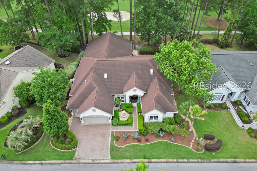 127 Robert E Lee Ln, Bluffton, SC 29909