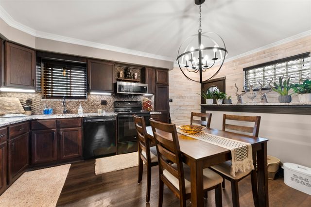 31819 Tanglewood Street, St Clair Shores, MI 48082