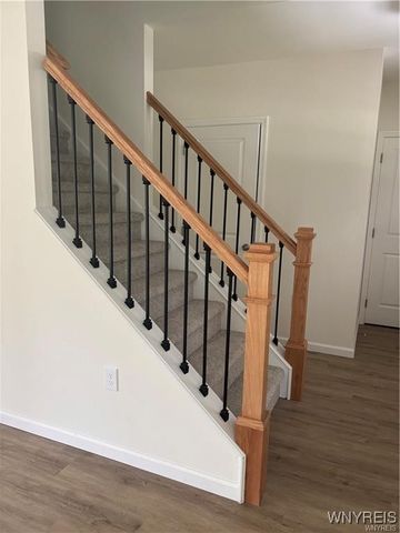 26 Rosalind Dr, Evans, NY 14006