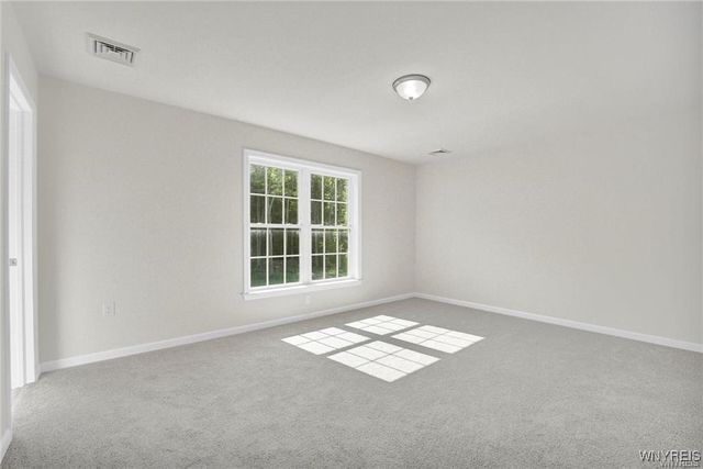 26 Rosalind Dr, Evans, NY 14006