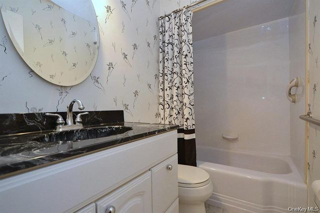 348 Town Line Road, Commack, NY 11725