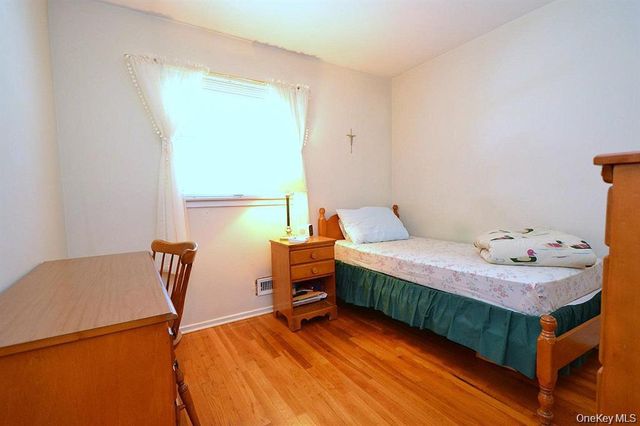 348 Town Line Road, Commack, NY 11725