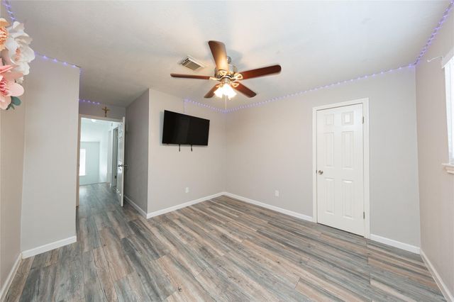11003 Kirkmead Drive, Houston, TX 77089