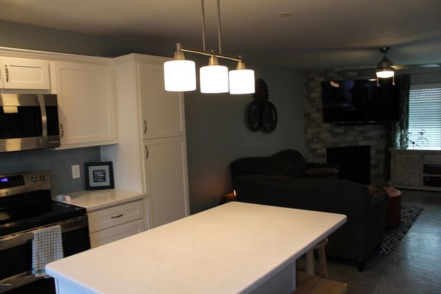 4901 E Kelton Lane Unit 1013, Scottsdale, AZ 85254