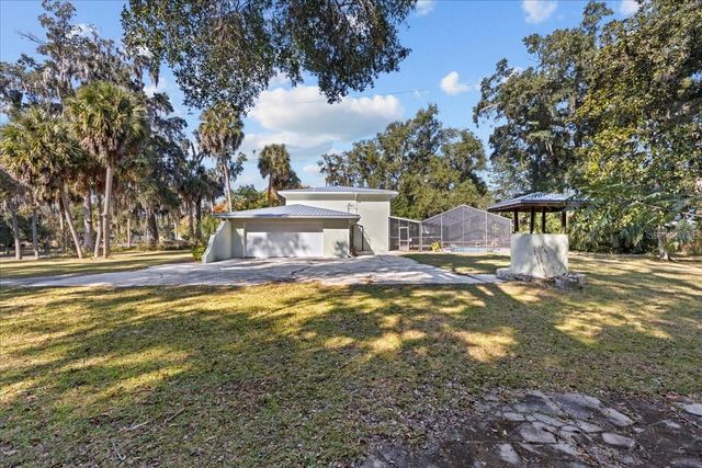 155 S COURT STREET, Bronson, FL 32621