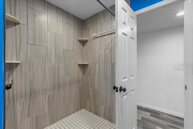 155 S COURT STREET, Bronson, FL 32621