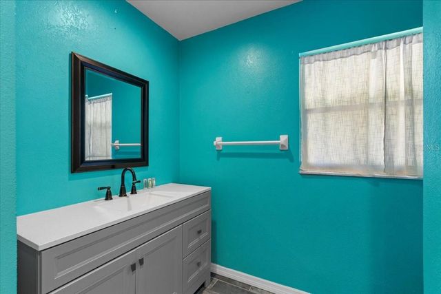 155 S COURT STREET, Bronson, FL 32621