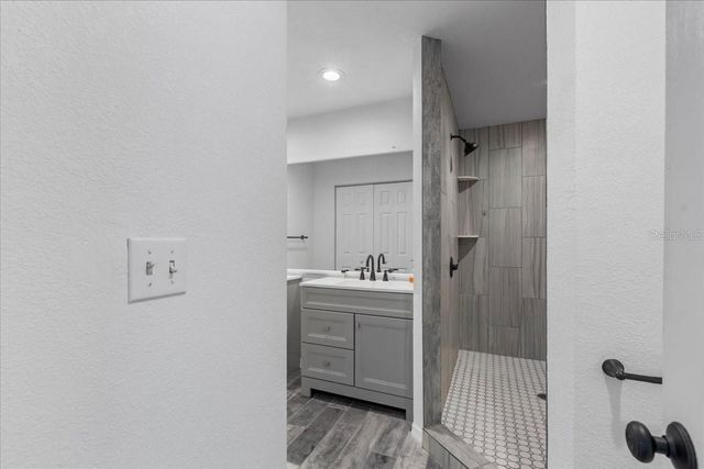 155 S COURT STREET, Bronson, FL 32621