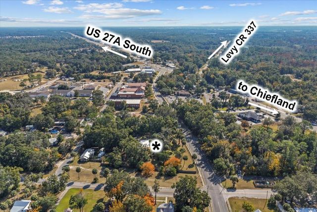 155 S COURT STREET, Bronson, FL 32621