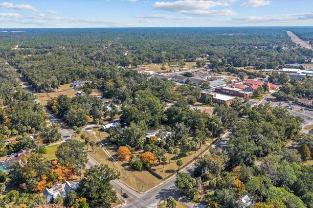 155 S COURT STREET, Bronson, FL 32621